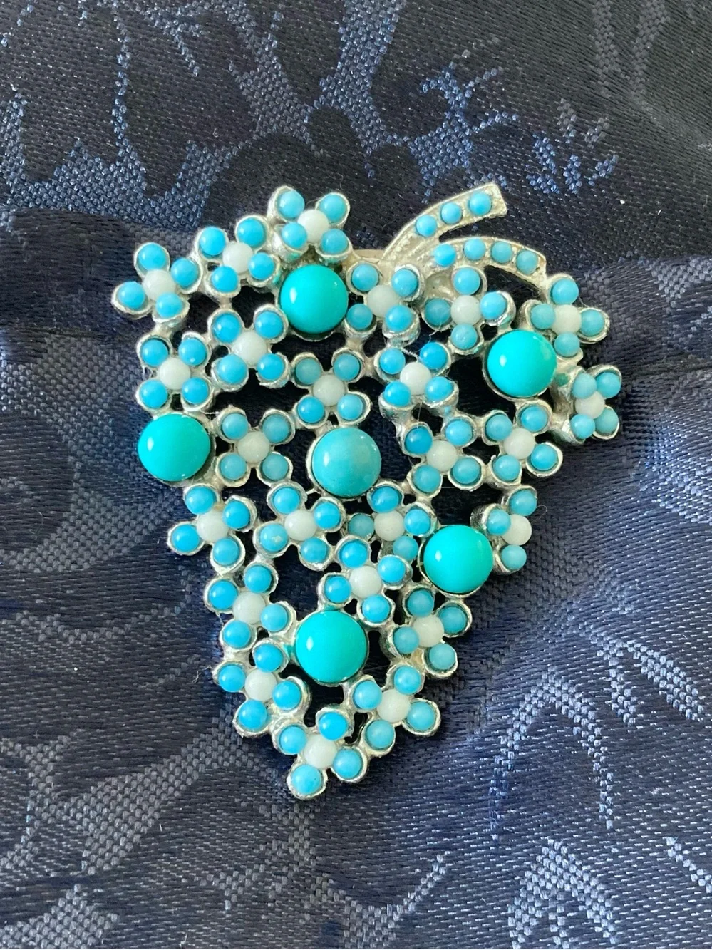 Vintage Dress Clip Grape Cluster Turquoise Blue White Ballotini Balls 2.2